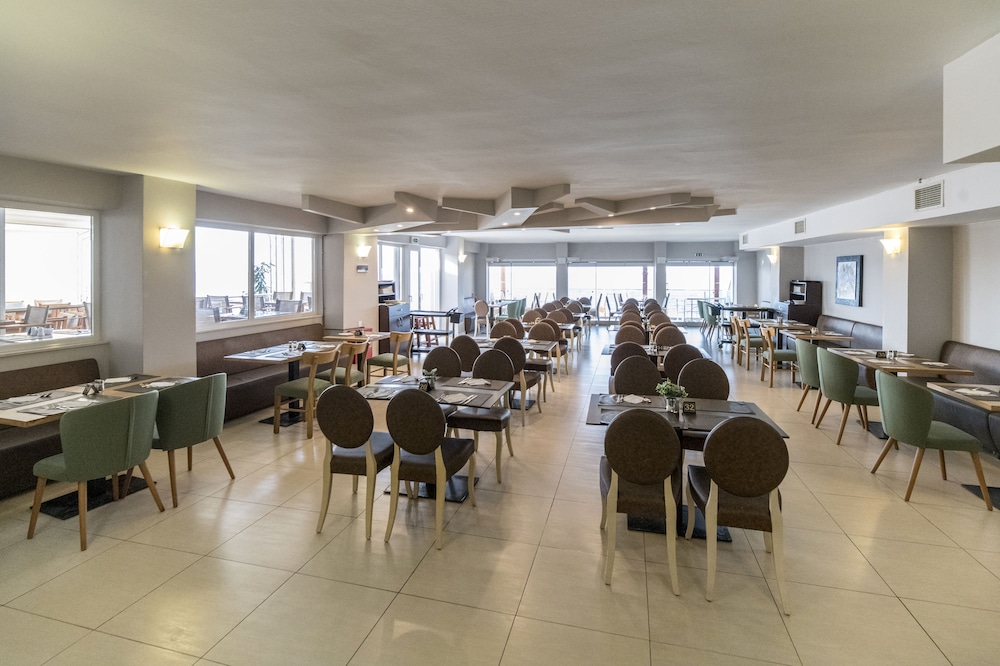 Golden Beach Hotel 39/49