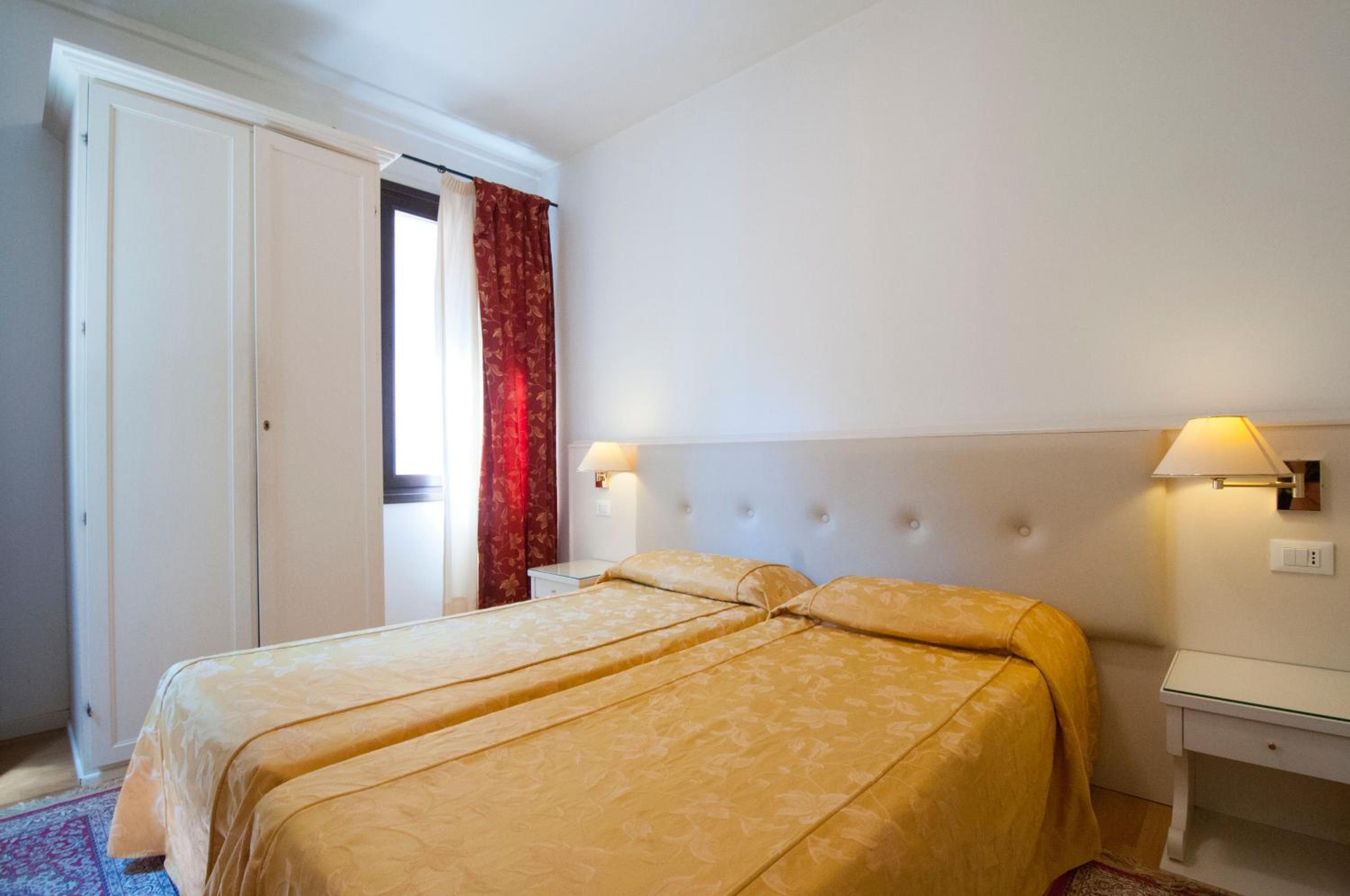 Hotel Ai Tolentini 10/55
