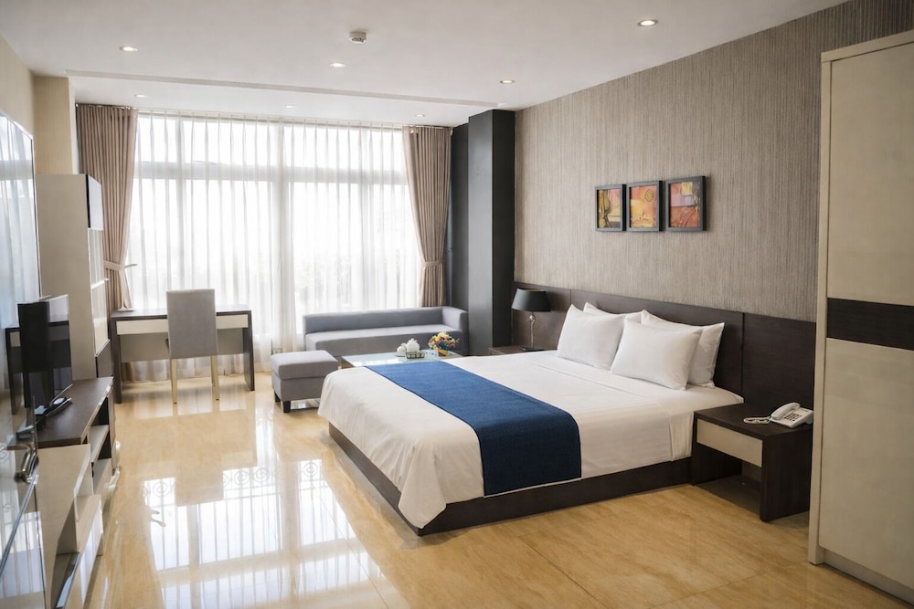 Golden Queen Aparthotel 22/63