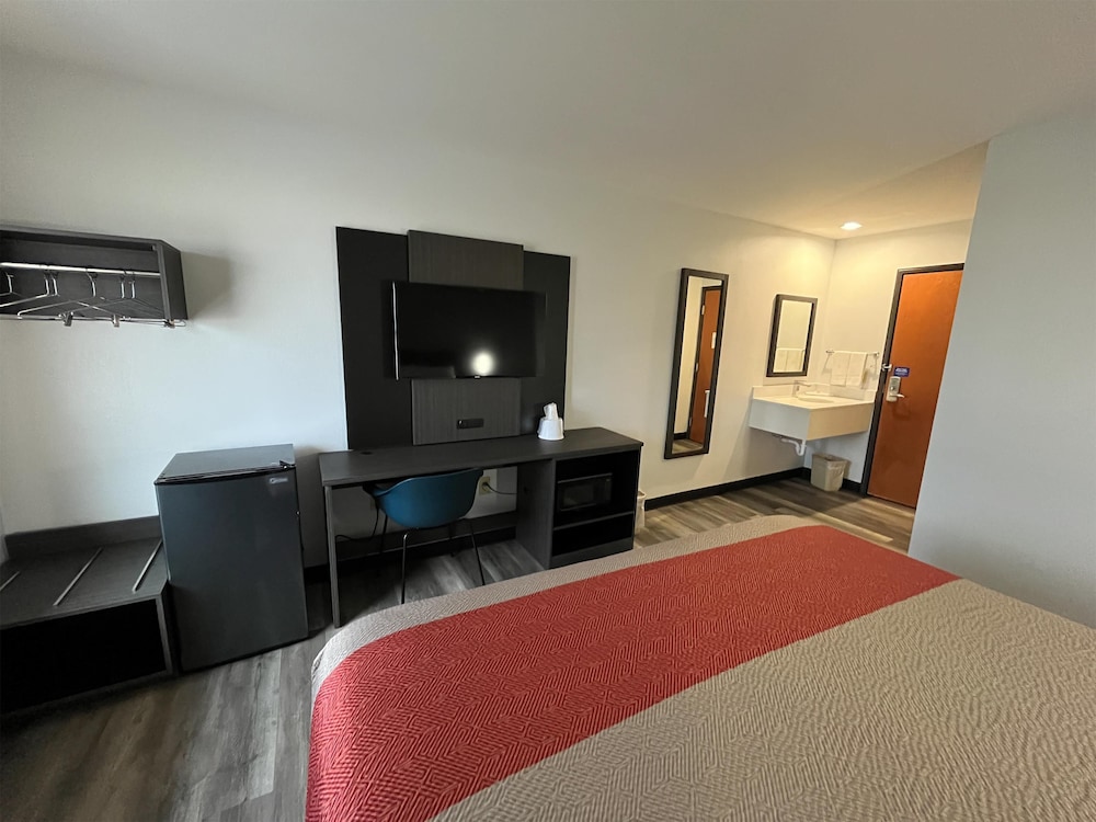 Motel6 Urbana, IL 22/44