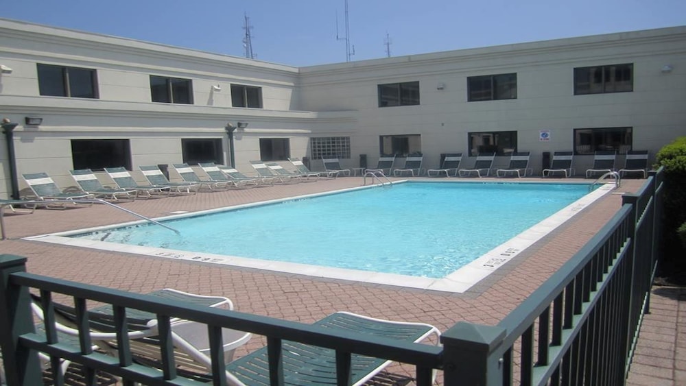 Holiday Inn Plainview-Long Island 3/79