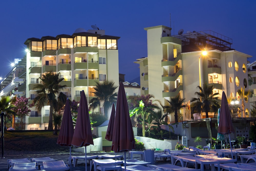 Krizantem Hotel 4/61