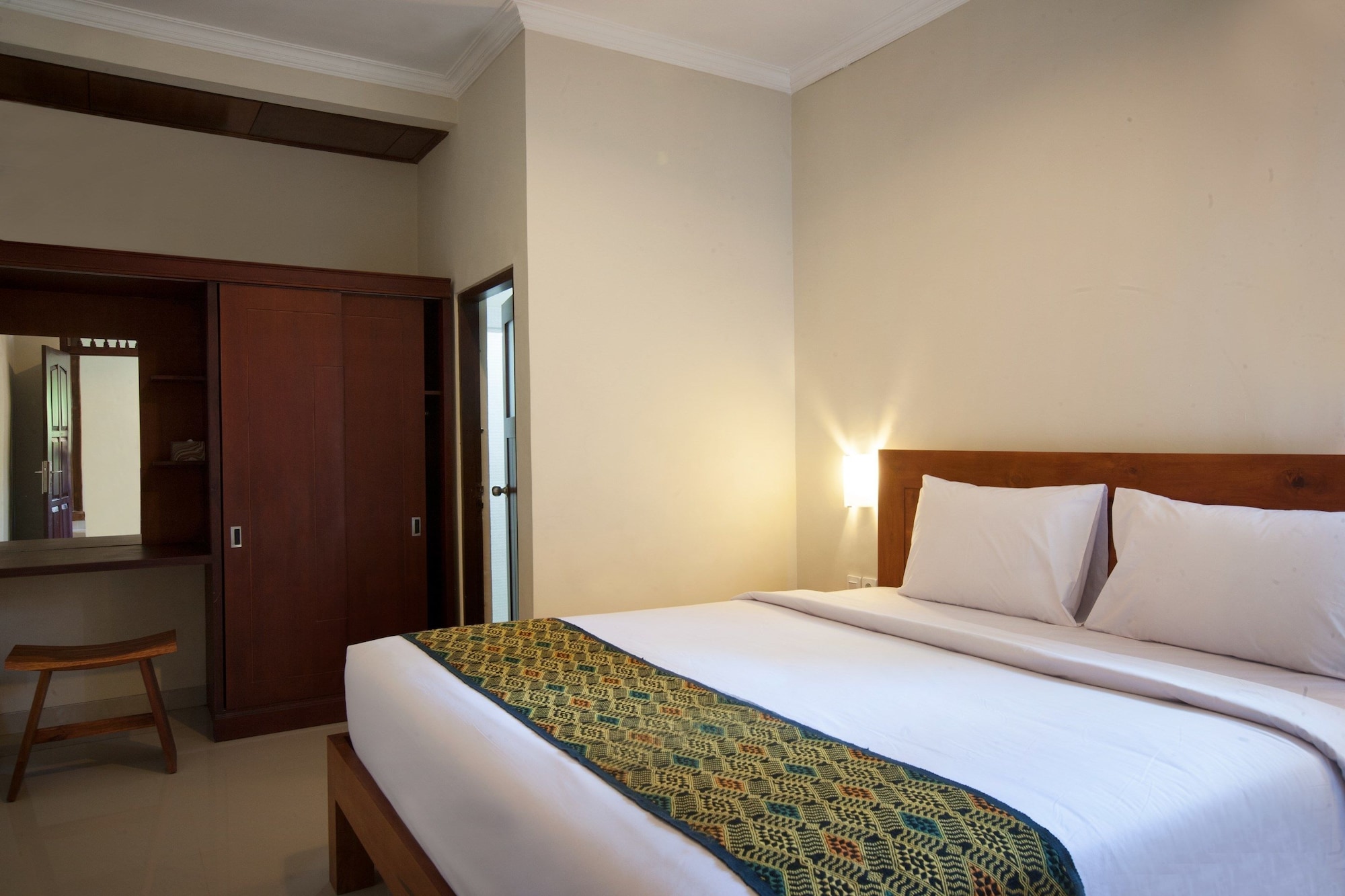 JUNIOR SUITE, GARDEN VIEW