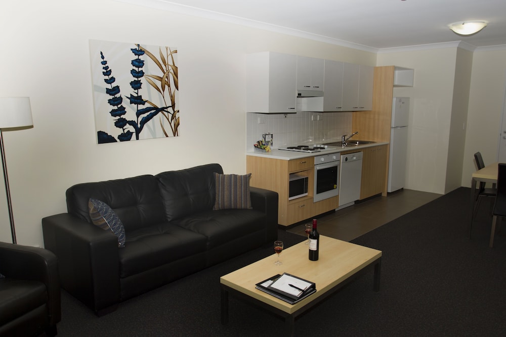 Perth Ascot Central Apartment Hotel 28/68