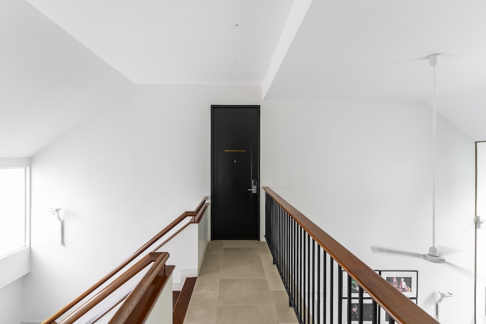 Theatre Residence 44/79