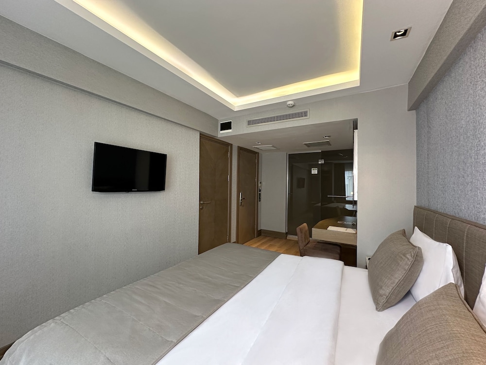 AHC Grand Bazaar Hotel 34/64