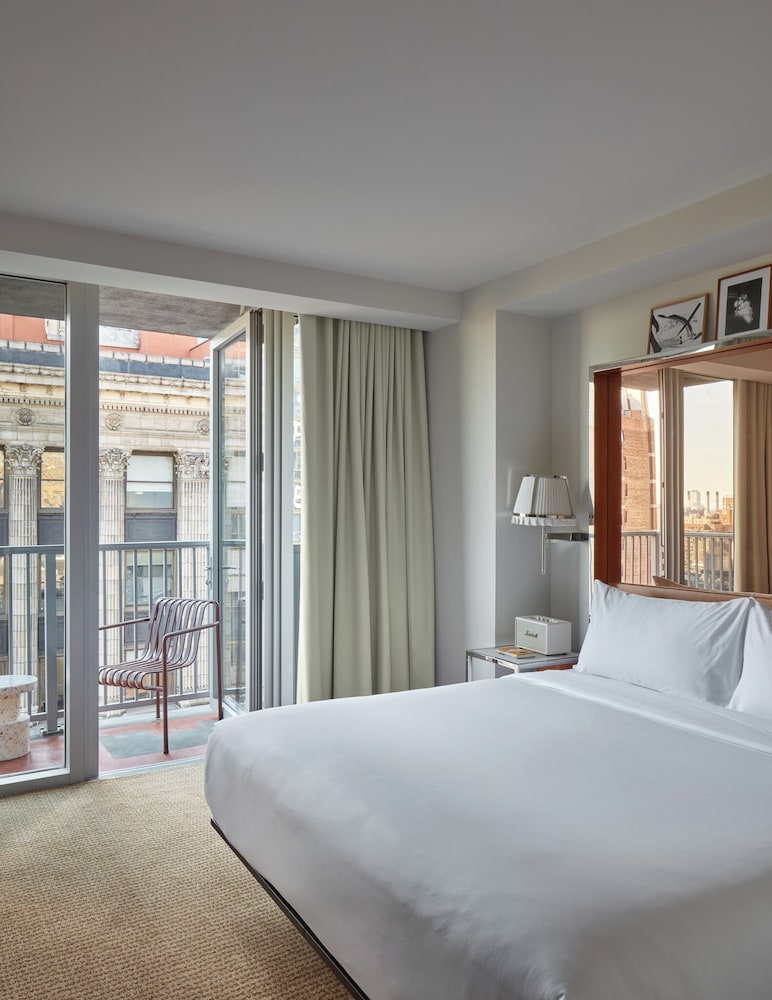 استوديو بسرير كينج بشرفة، Hotel Park Ave 2/4