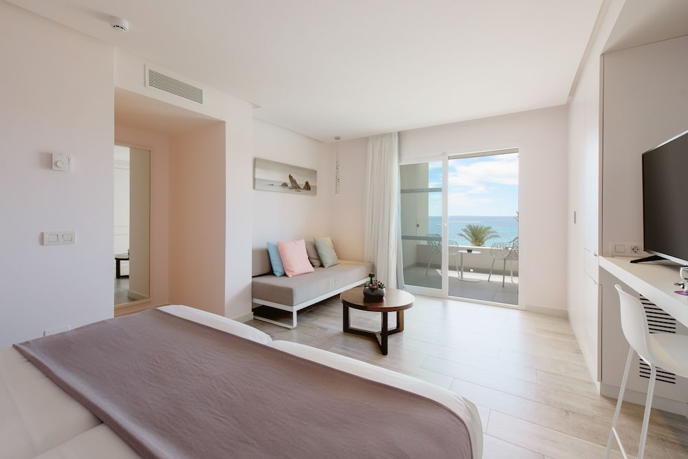 Hotel Garbi Ibiza & Spa 8/39
