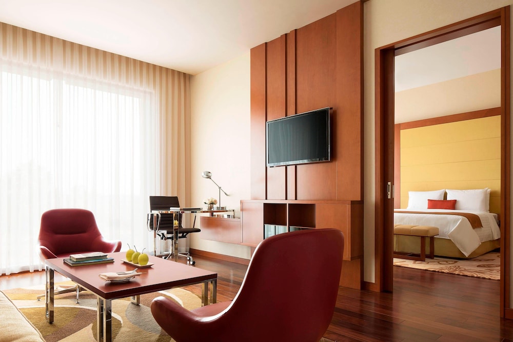 Courtyard By Marriott Kochi Airport 37/51