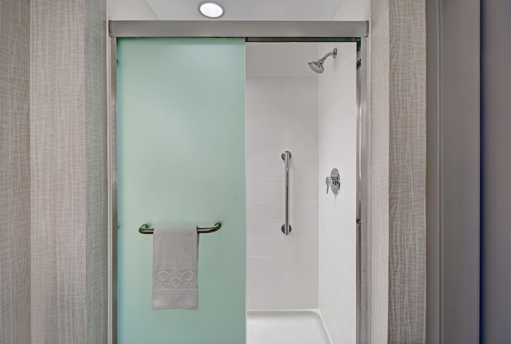 Home2 Suites by Hilton Blacksburg 16/51