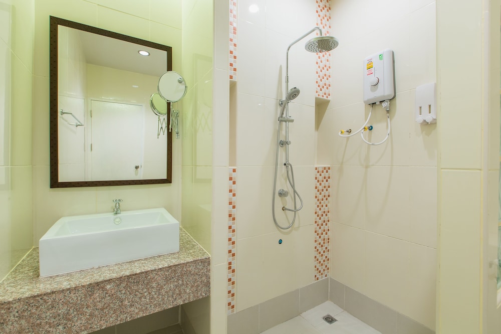 Habitat Hotel 12/44