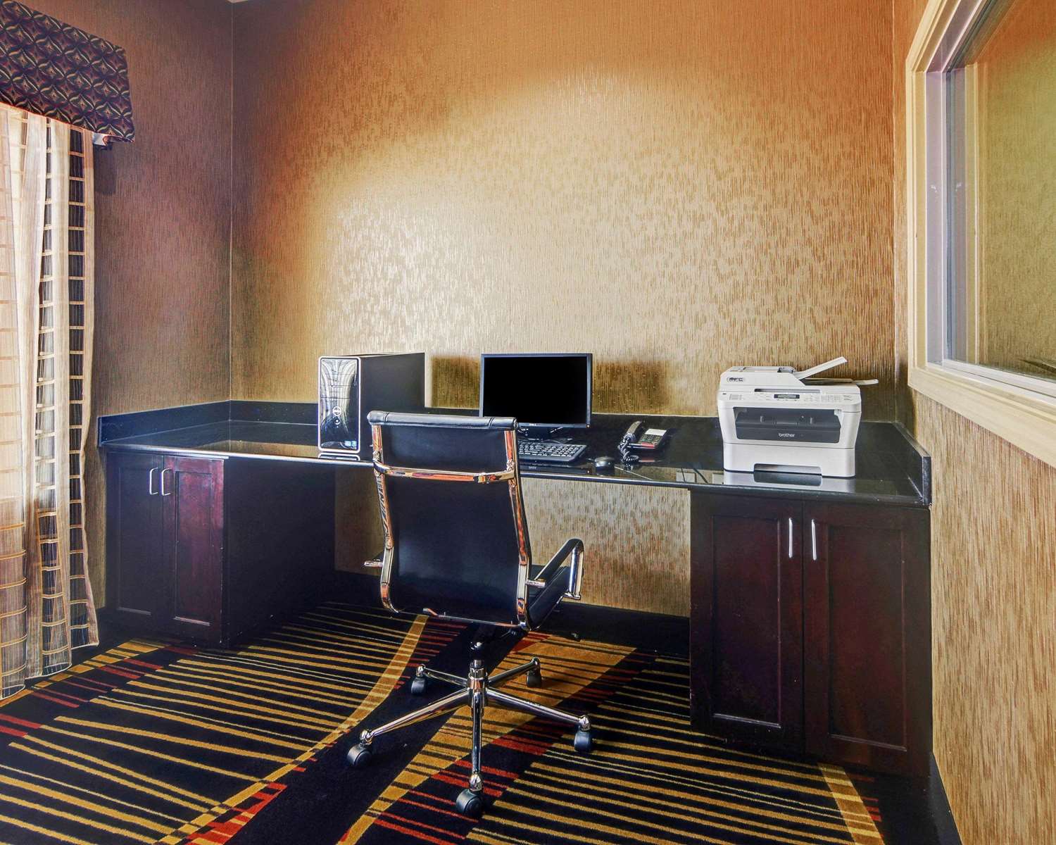 Comfort Suites At Lake Worth 43/47