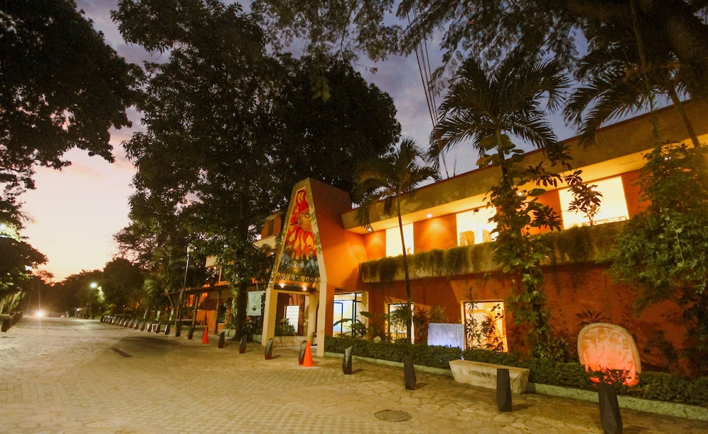 Hotel Maya Tulipanes Palenque 9/71