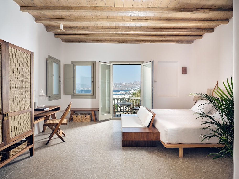 Belvedere Hilltop Rooms & Suites - The Leading Hotels of the World 11/59