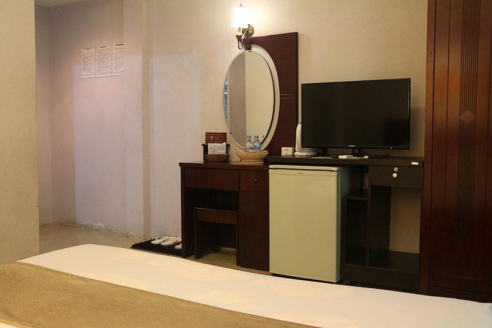 You Eng Hotel 41/50