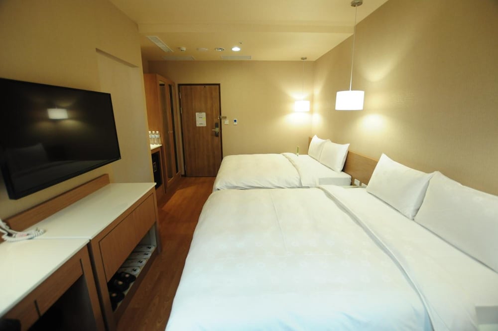Kindness Hotel - Kaohsiung Main Station 10/51