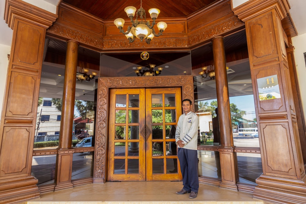 Kingdom Angkor Hotel 63/70
