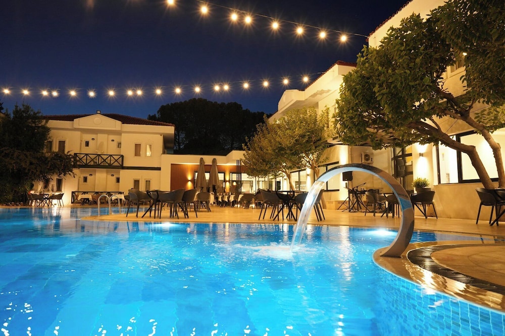 Herakles Thermal Hotel 49/57