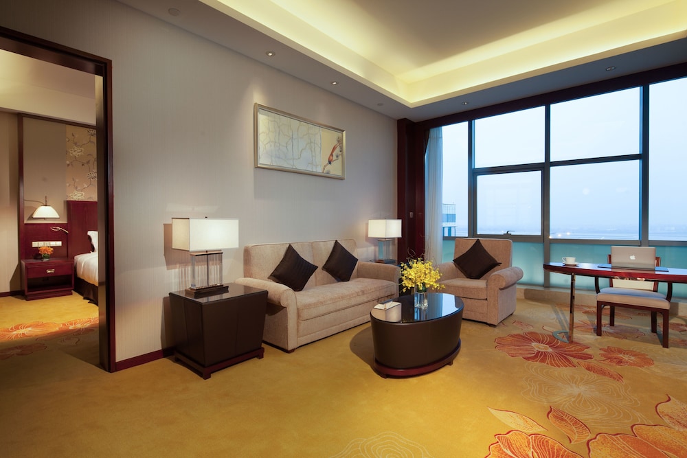 Regal Airport Hotel Xian 19/35