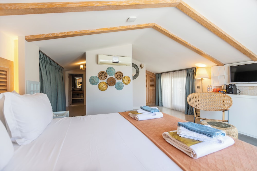 Kalkan Saray Suites Hotel 9/74