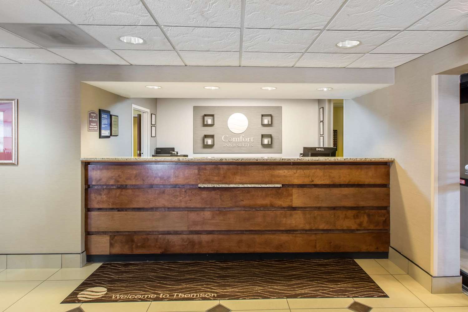 Comfort Inn and Suites Thomson 6/36
