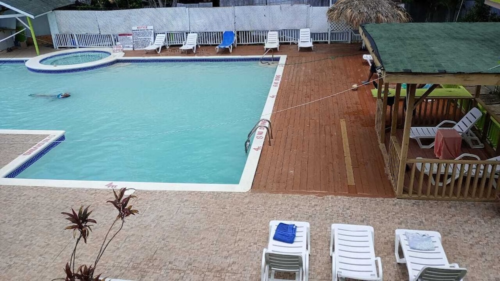 Fun Holiday Beach Resort 43/73