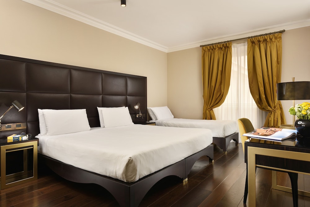 ROOM, TRIPLE