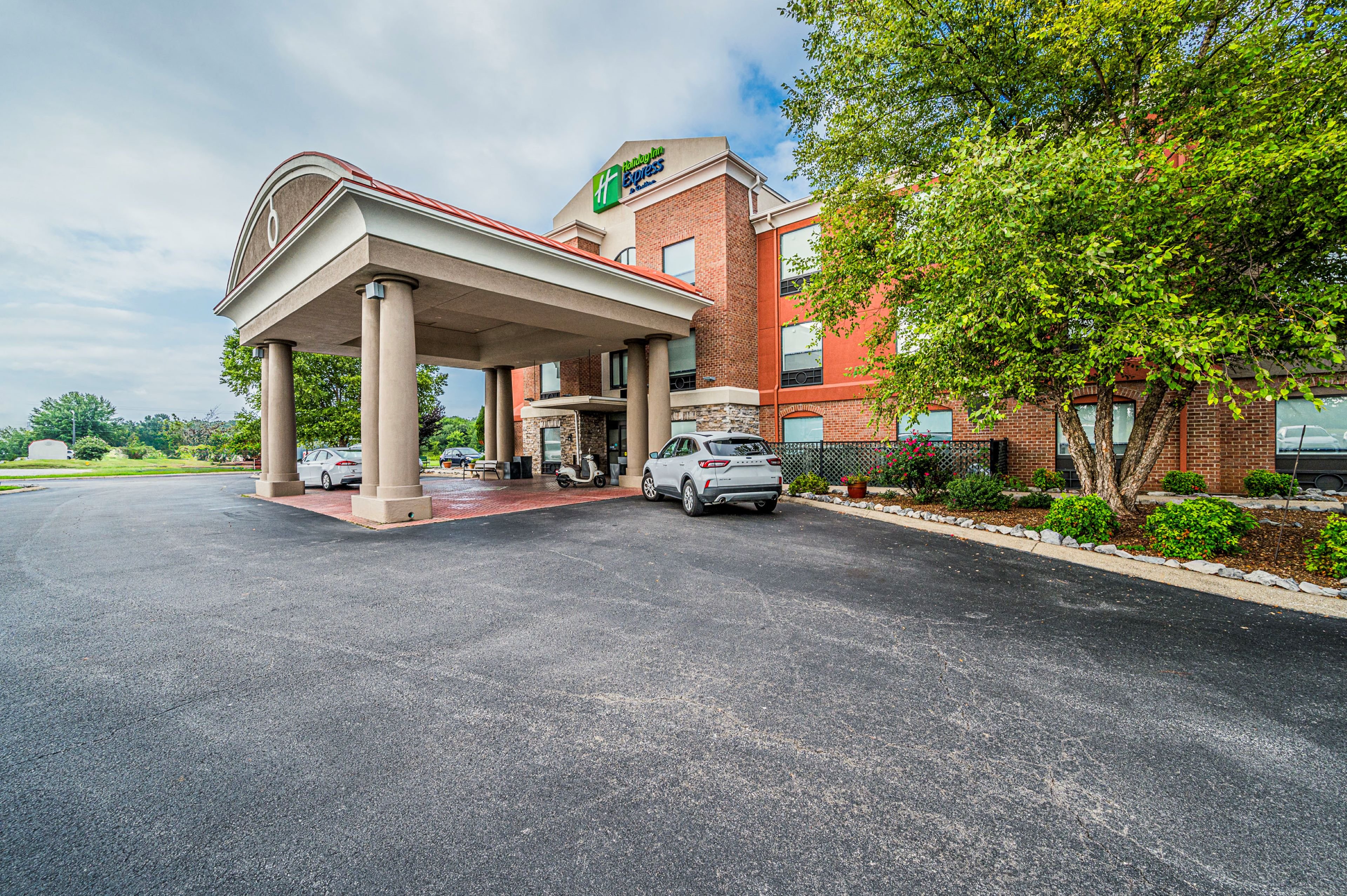 Holiday Inn Express Hotel Suites Franklin 61/61