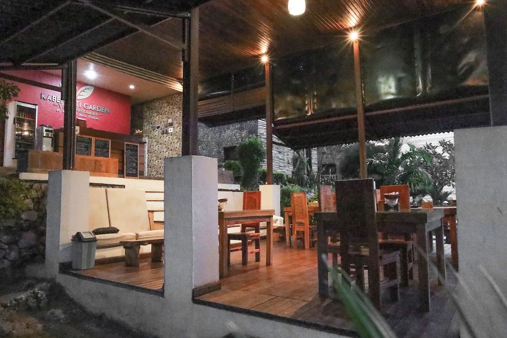 Kabeh Jati Garden Villa And Restaurant 3/50