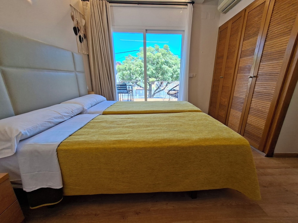 Hotel 139 25/63
