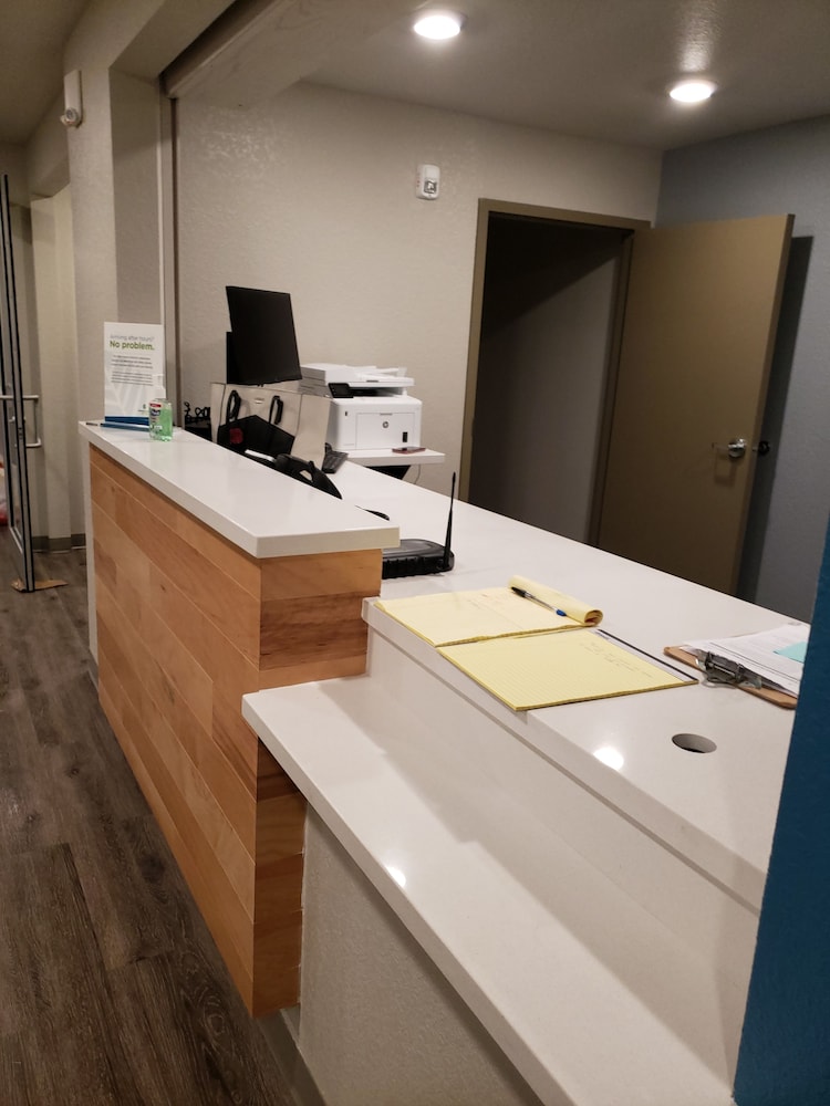 Woodspring Suites Orlando International Drive 6/43