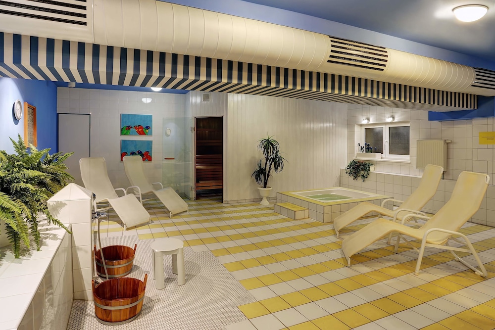 Grunau Hotel 14/33