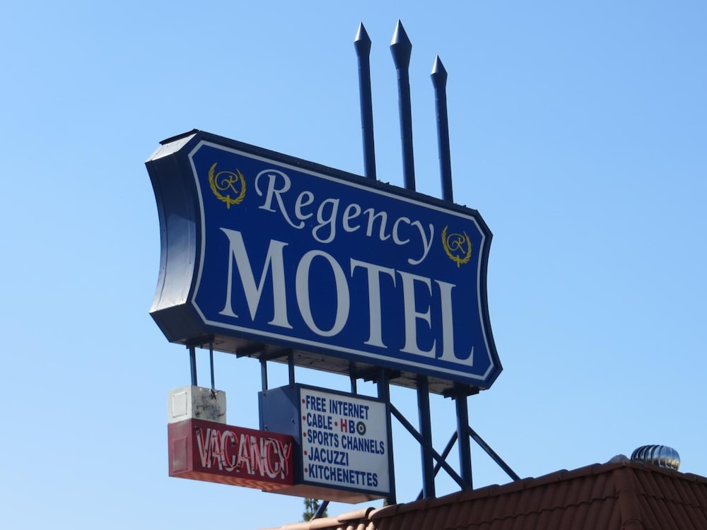 Regency Motel of Brea 4/25