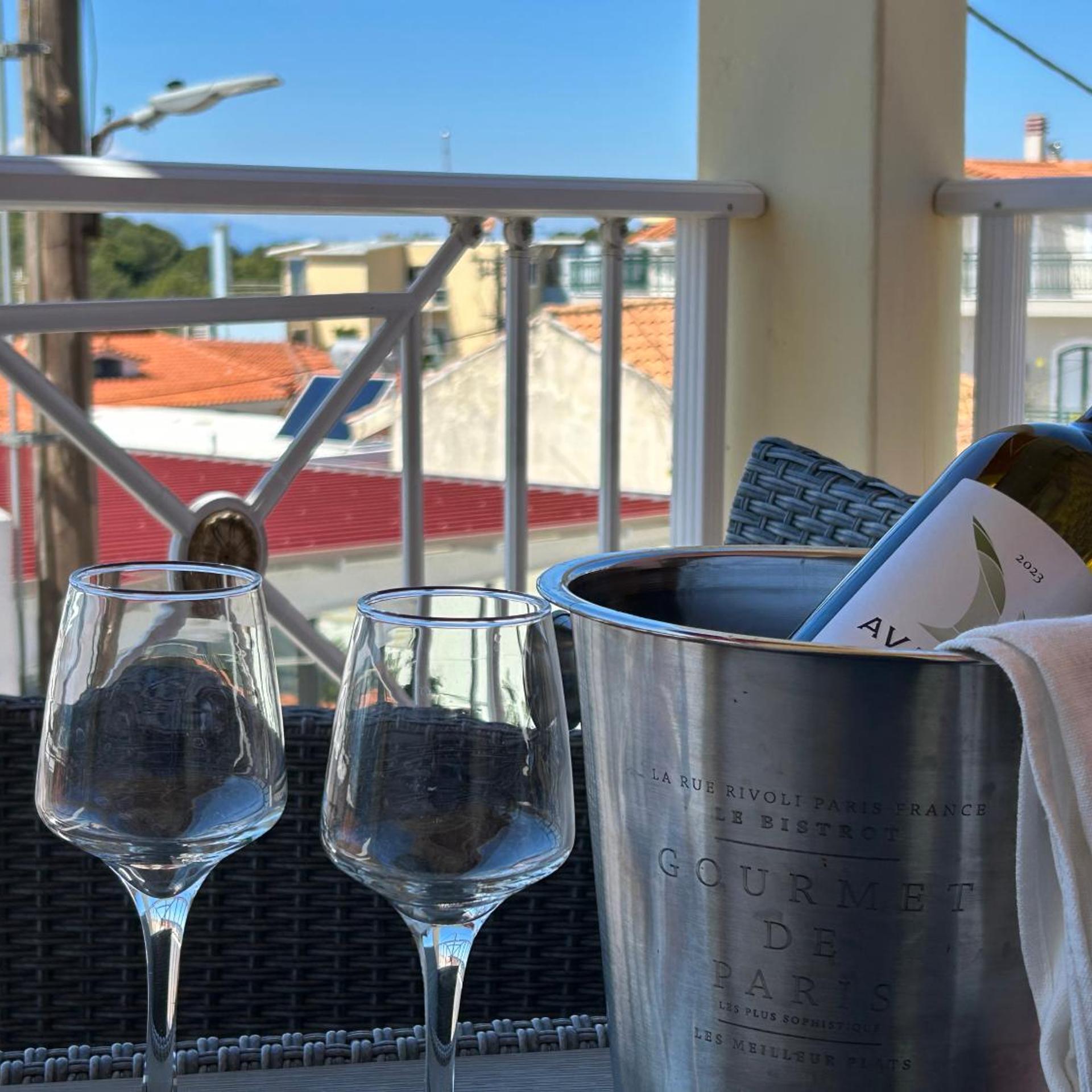 Brati Beach Hotel 24/56