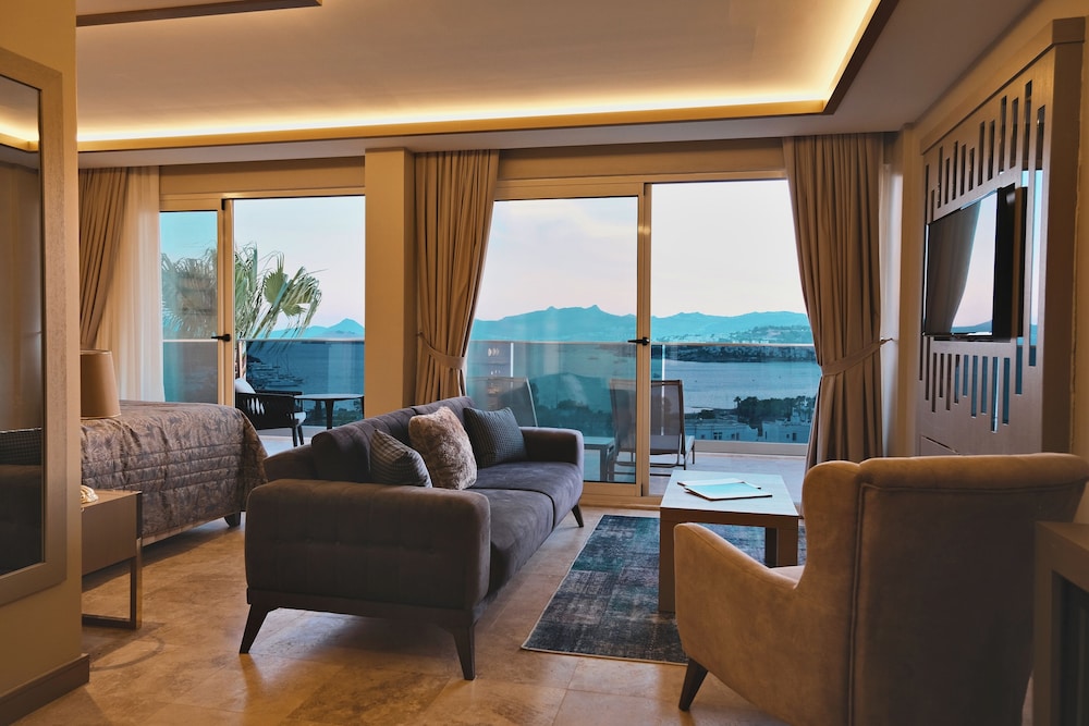 Roas Hotel 24/45