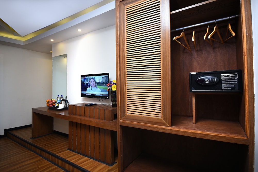 Hotel Jampa 37/50