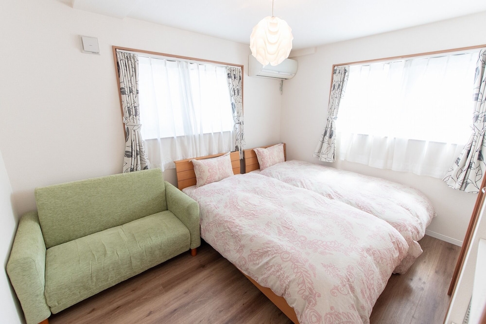 Mori House In Nishinippori [VR] 8/27