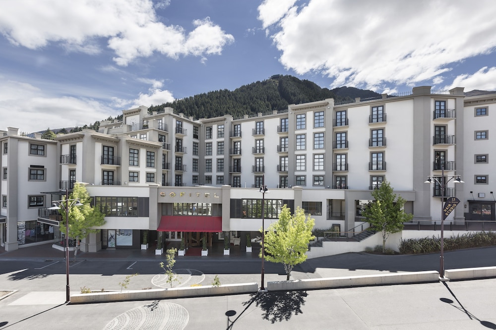 Sofitel Queenstown Hotel and Spa 4/58
