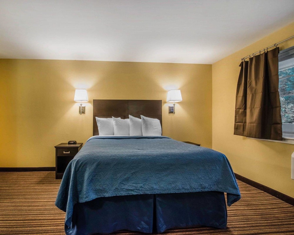 Align Inn Vermont (ex Quality Inn At Quechee Gorge) 25/40