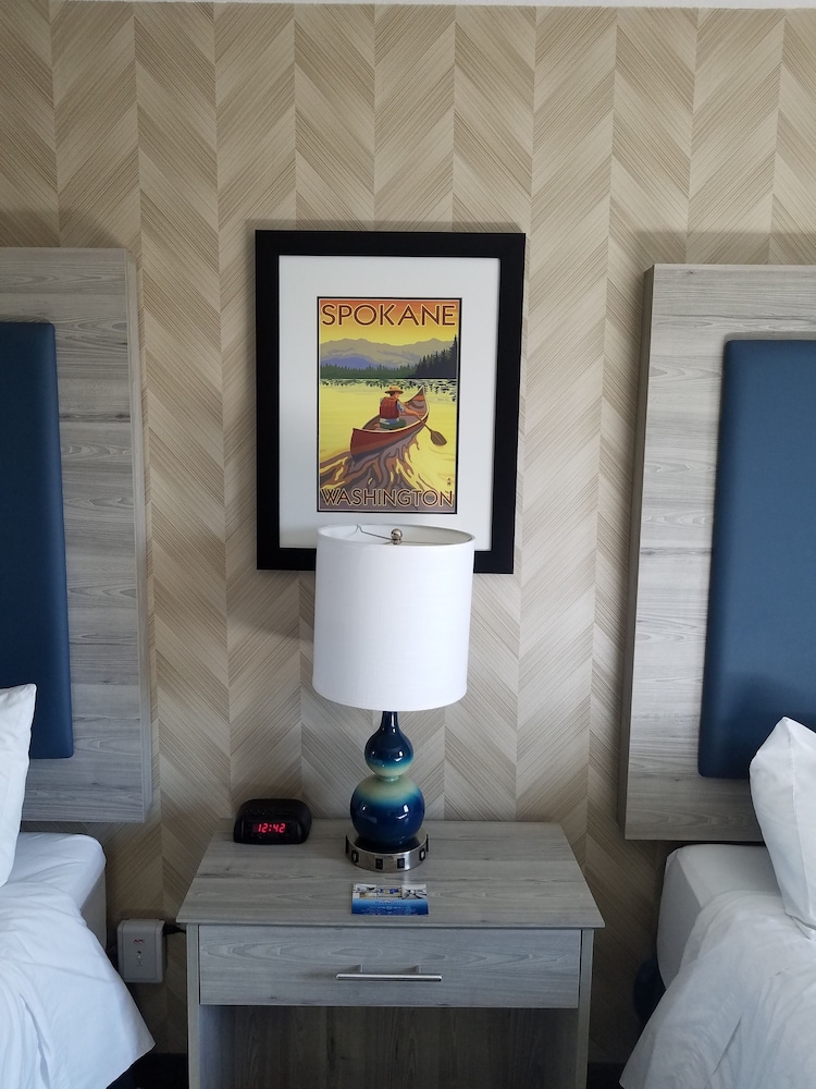 Silverstone Inn And Suites Spokane Valley 12/26