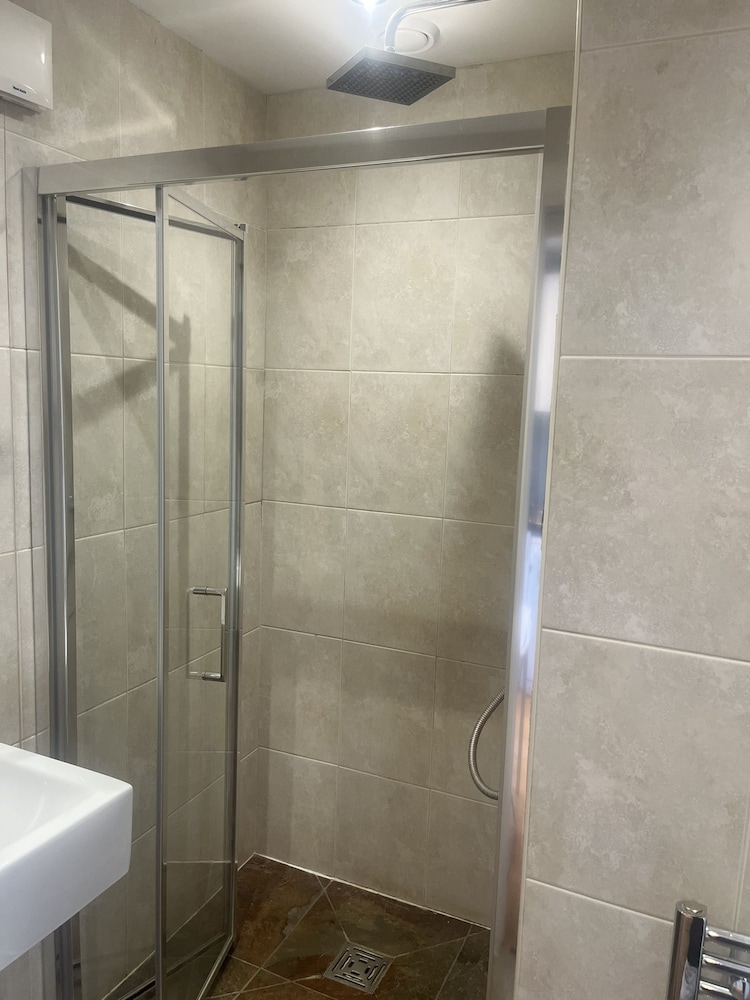 غرفة قياسية بسرير مزدوج، Kew Rooms 7/10