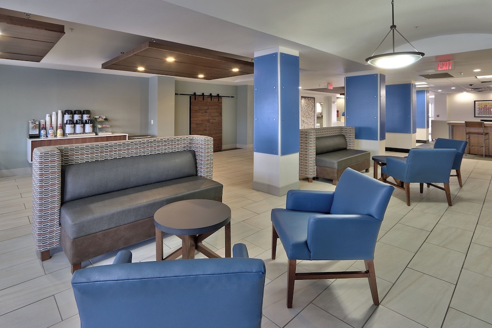 Holiday Inn Express Hotel And Suites Portales 46/70