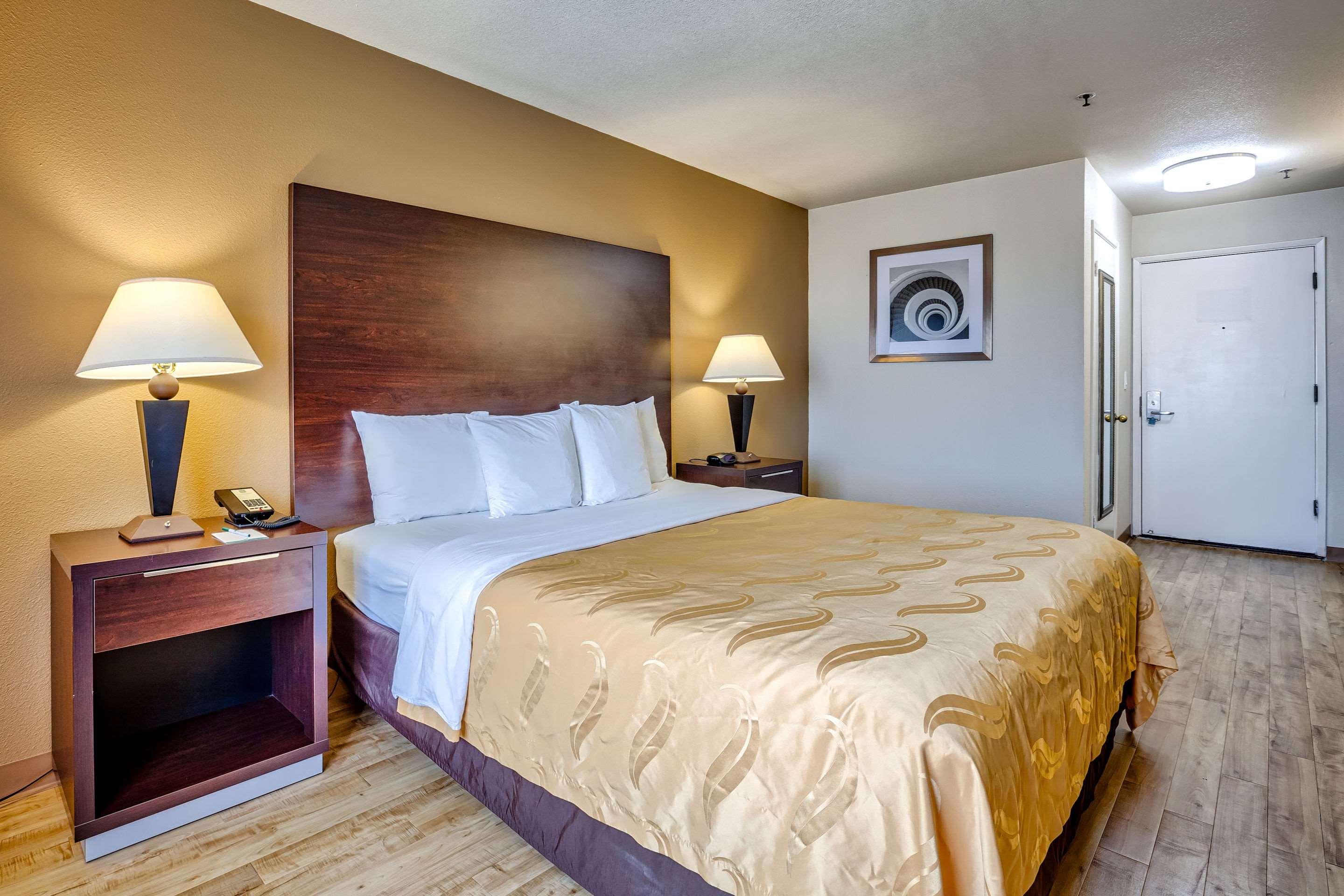 Upgrade, King Bed