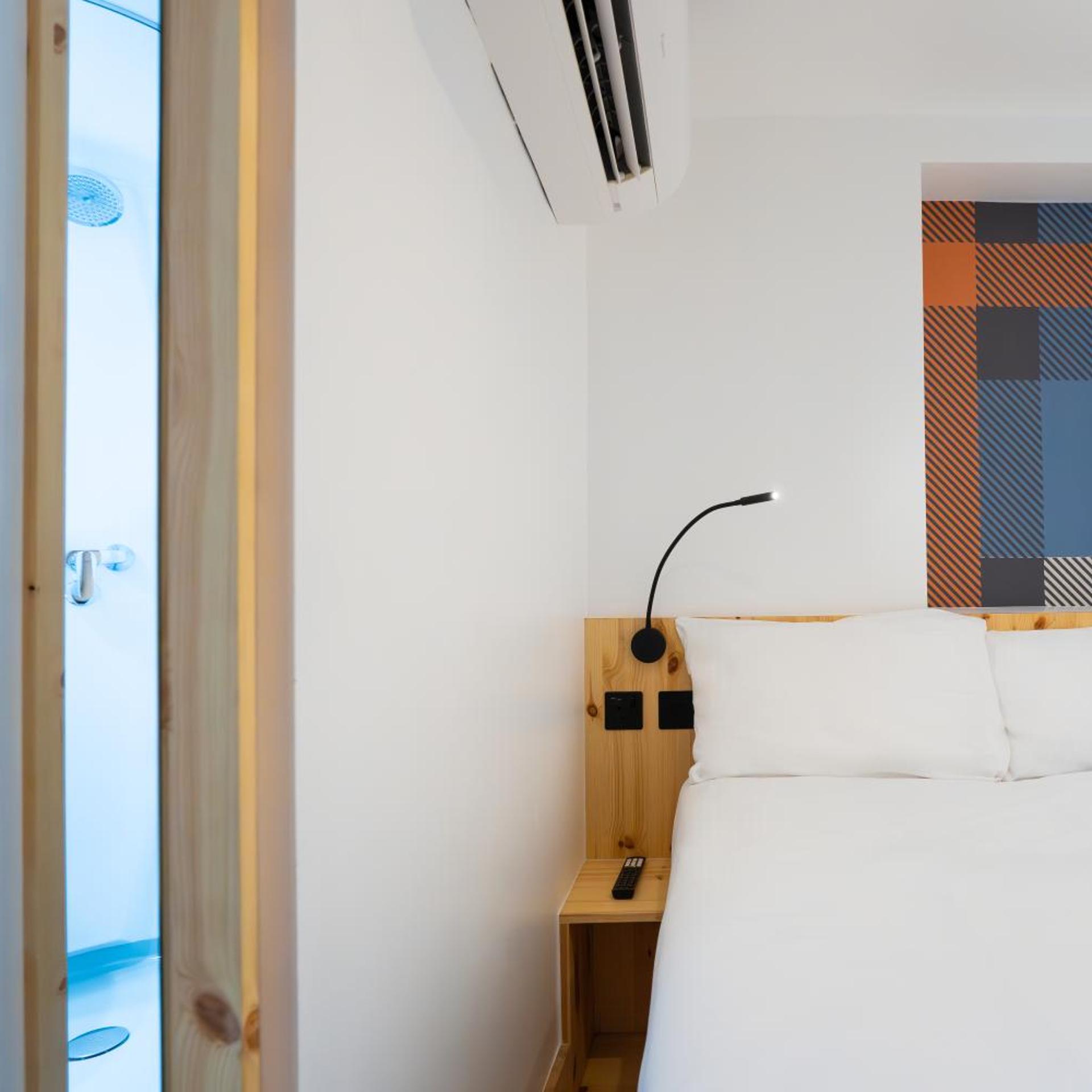 Small Double, No Window