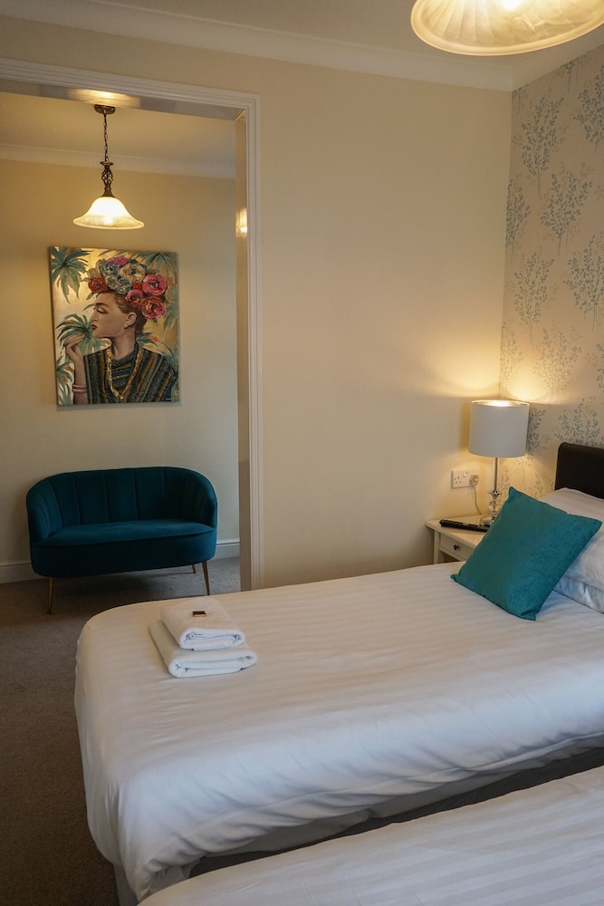 The Sandpiper Guest House 12/50