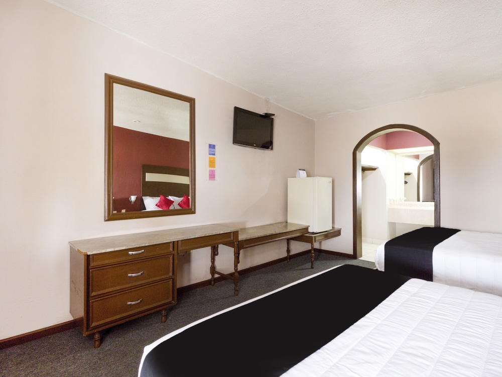 Hotel La Fuente 32/58