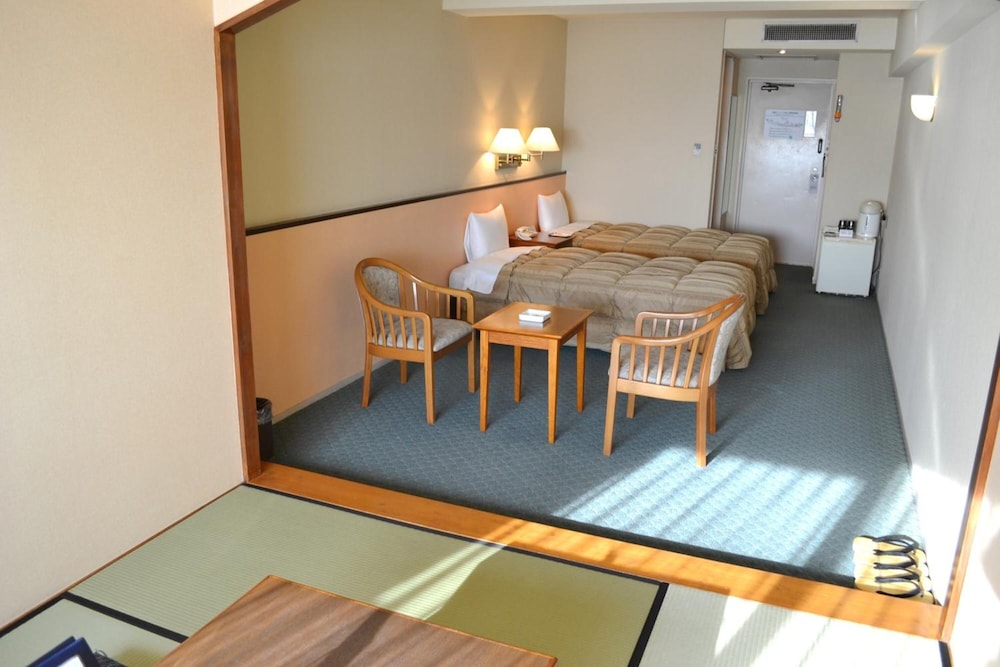 Resorpia Atami 8/47