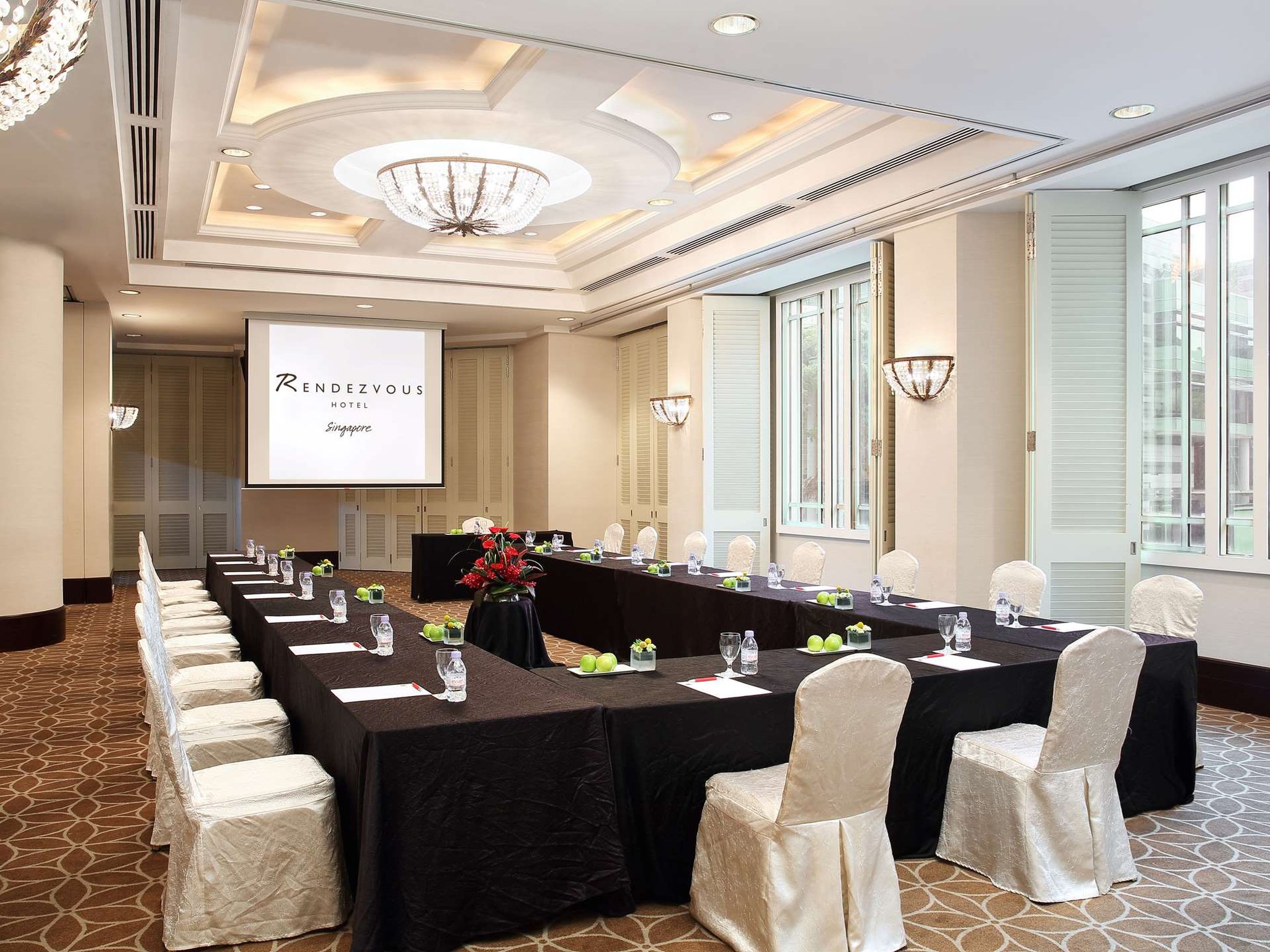 Rendezvous Hotel Singapore by Far East Hospitality 24/25