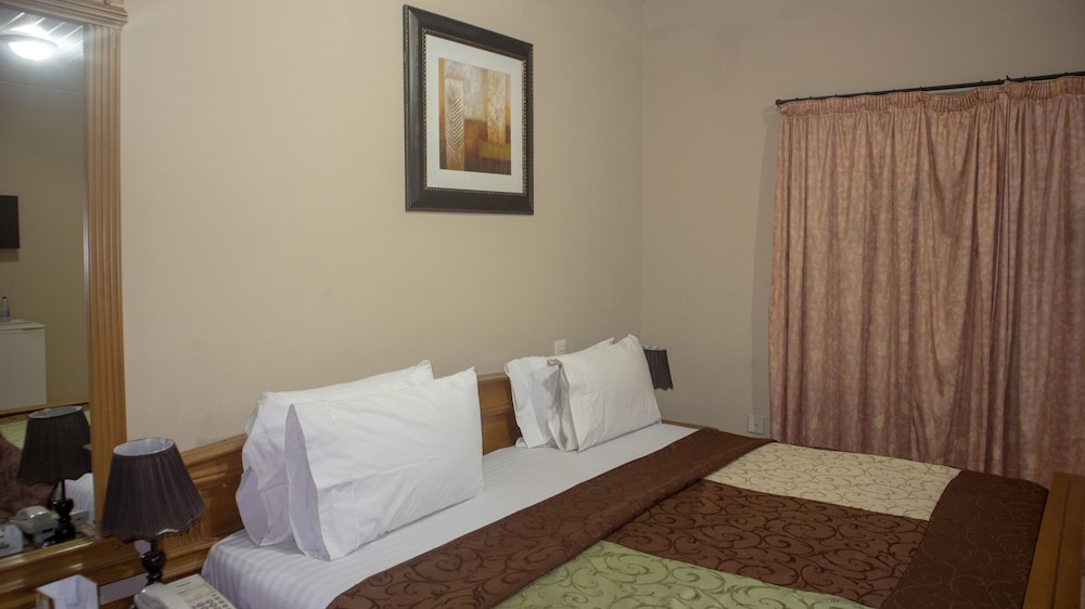 Eastgate Hotel 32/72