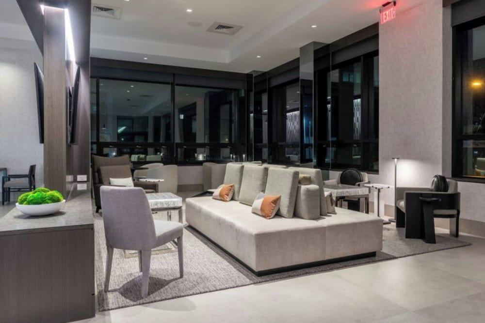 AC Hotel Burlington 31/50